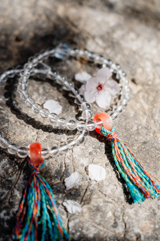 天然茶白水晶南红跑环手链 商品图3