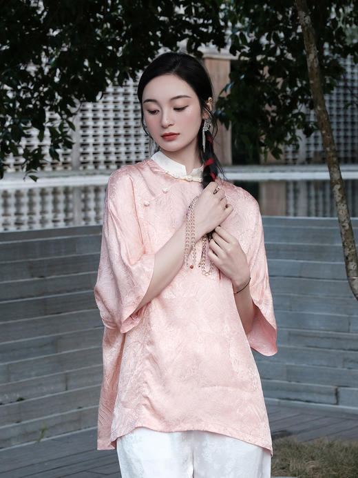 盛唐婧 |桃夭粉新中式国风提花上衣 商品图0