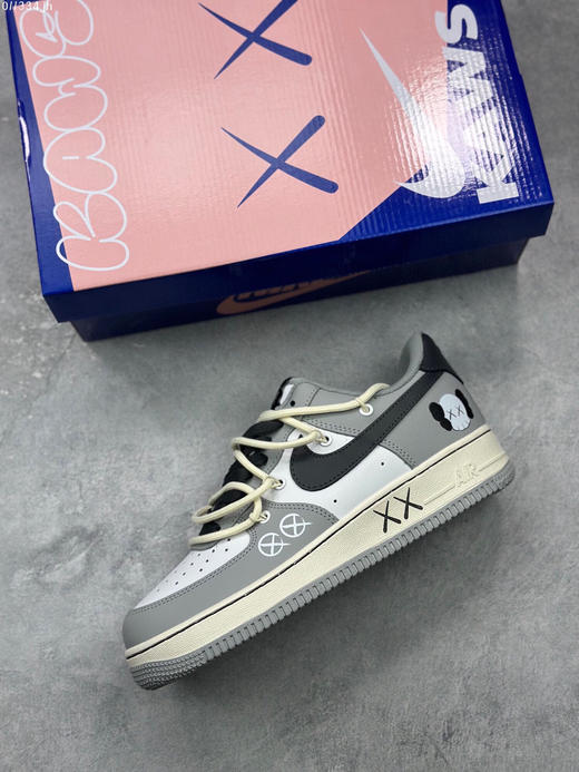 夏日特惠💰460 NK Air Force 1 X Kaws 空军一号定制绑带 商品图2