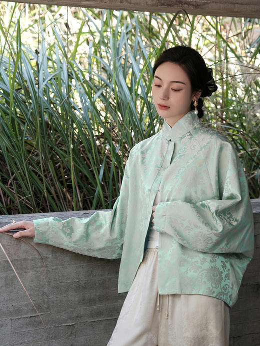 盛唐婧 |缠枝金莲国风扣真丝提花外套 商品图8
