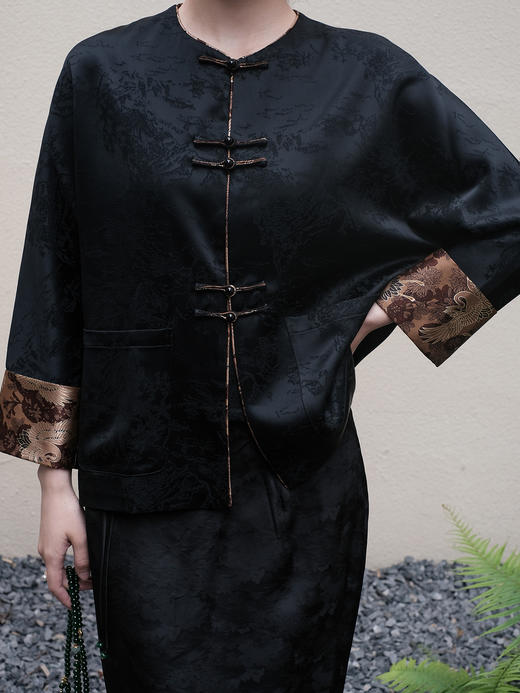 盛唐婧 |重磅香云纱山水仙鹤纹金线提花外套 商品图0