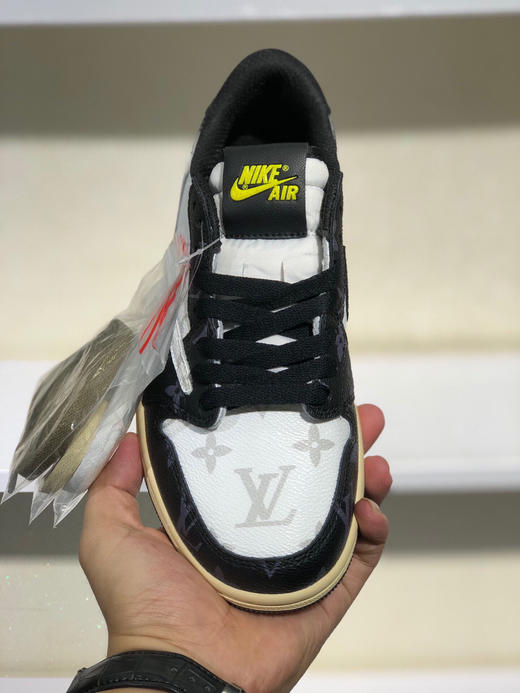 夏日特惠💰470 公司级 # 驴牌 LV x Air Jordan AJ1 Low OG SP 联名倒勾低帮 商品图1