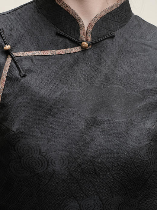 盛唐婧 |原色香云纱绞罗直襟上衣 商品图2