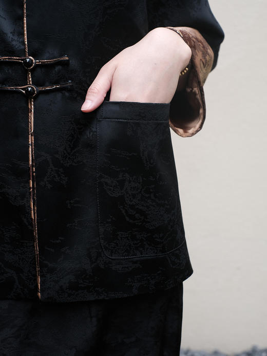 盛唐婧 |重磅香云纱山水仙鹤纹金线提花外套 商品图3