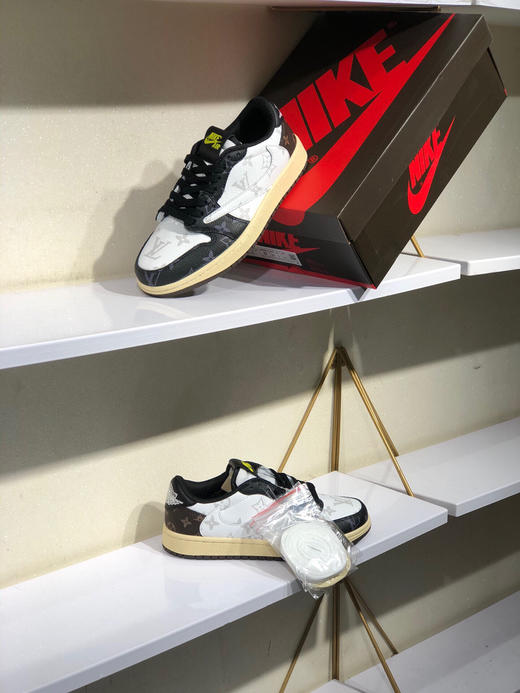 夏日特惠💰470 公司级 # 驴牌 LV x Air Jordan AJ1 Low OG SP 联名倒勾低帮 商品图8