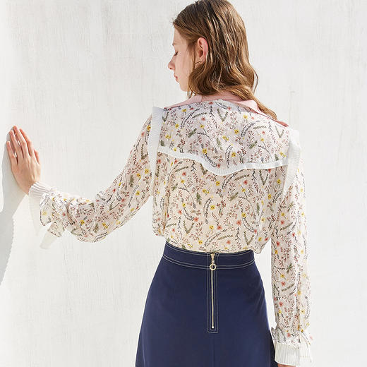 欧芮儿2022春装新款长袖碎花雪纺衫女时尚复古百搭蝴蝶结蕾丝衫 商品图4