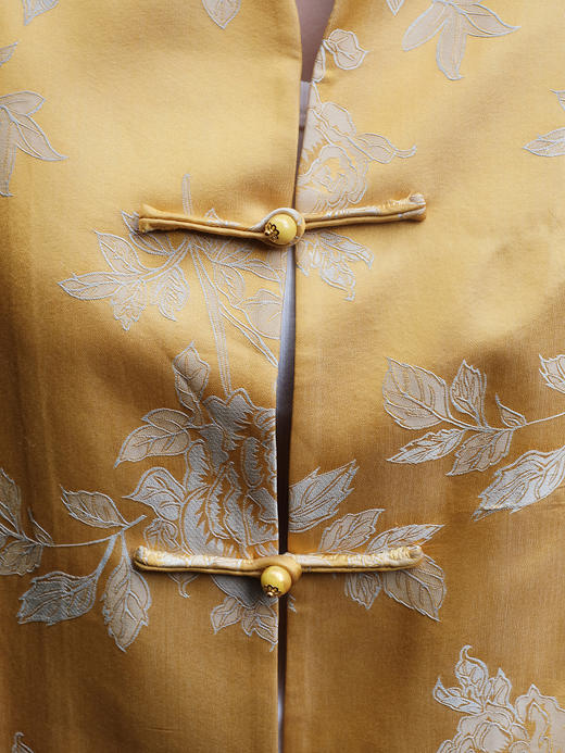 盛唐婧 |真丝缎提花折枝牡丹外套-明黄 商品图2