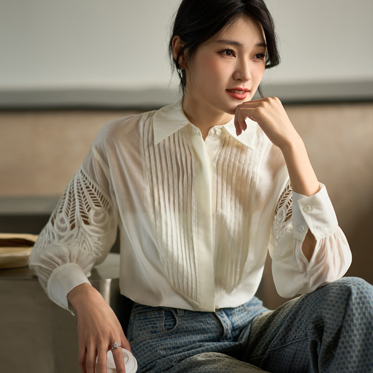 芳外2025夏季新款气质淑女风金纽扣薄款衬衣减龄百搭衬衫女1329