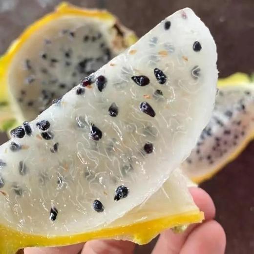 【超好吃！新鲜燕窝果5斤更值】果肉细腻，清甜多汁，咬一口就爱上！整箱麒麟果应季孕妇甜热带水果黄皮白心火龙果 商品图3