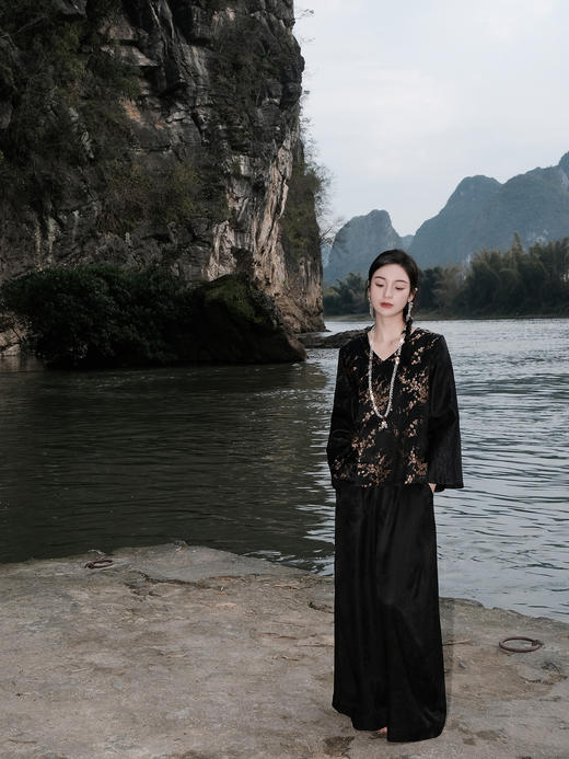 盛唐婧 |真丝宋锦折枝繁花外套 商品图2