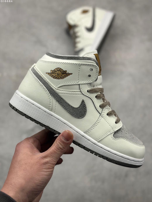 夏日特惠💰460 Air Jordan 1 Mid "Light Smoke Grey" 中帮 米白灰AJ1 乔丹1代 商品图3