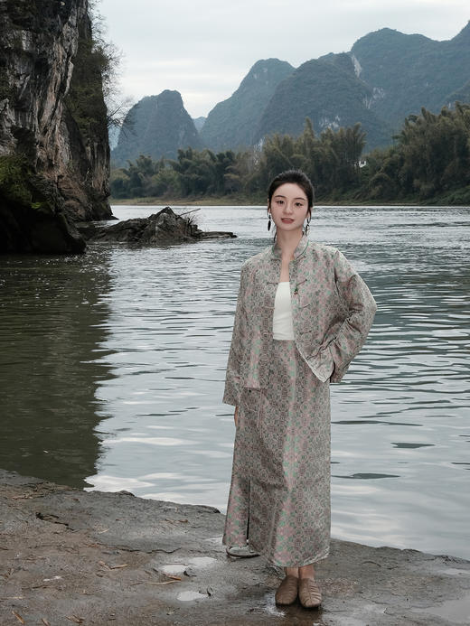 盛唐婧 |真丝宋锦如意纹包裙 商品图3