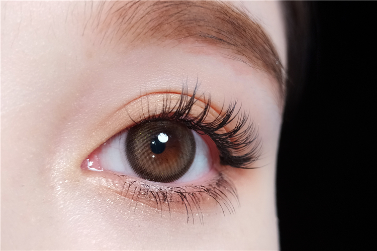 MOMO星褐实拍眼部  (32).jpg