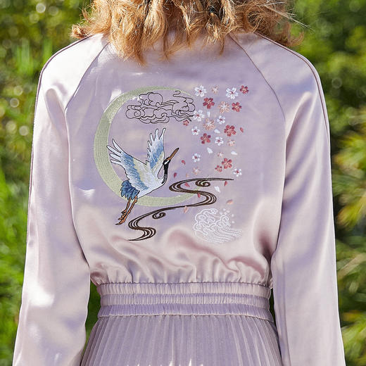 欧芮儿 刺绣连衣裙长款2020秋新女装过年韩版洋气立领百褶A字裙子 商品图2