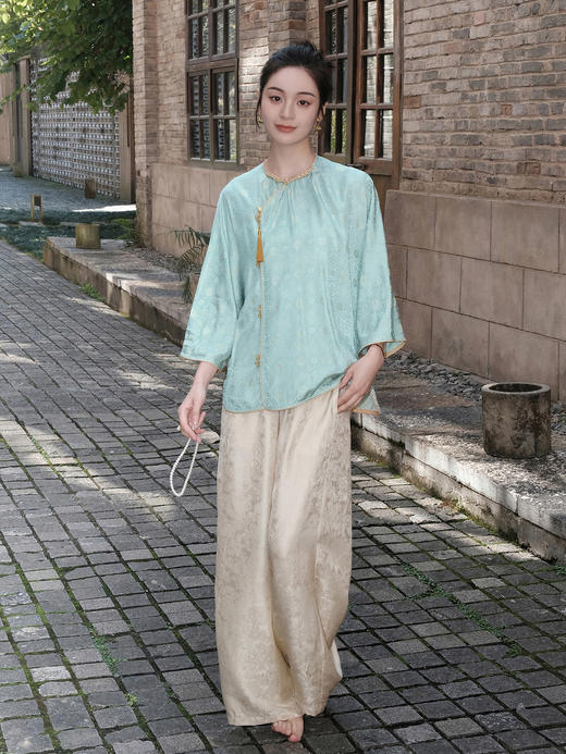 盛唐婧 |淡翠绿国风提花上衣[特价品] 商品图3