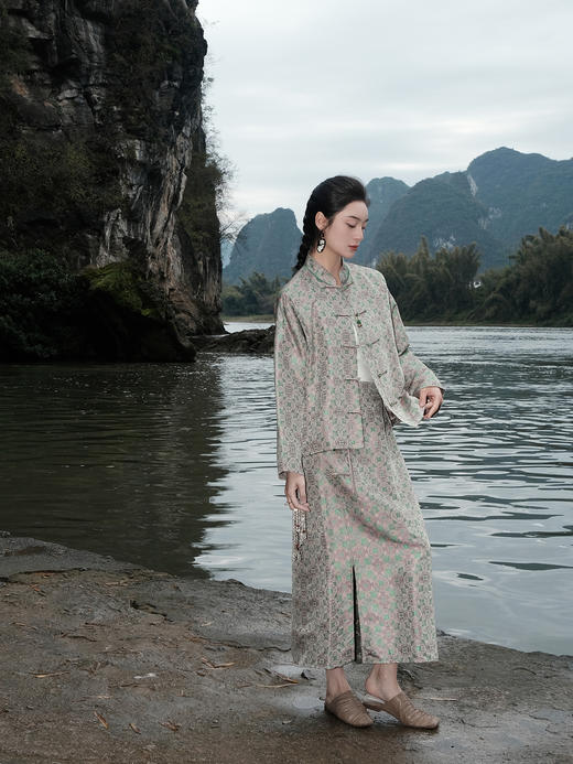 盛唐婧 |真丝宋锦如意纹包裙 商品图2