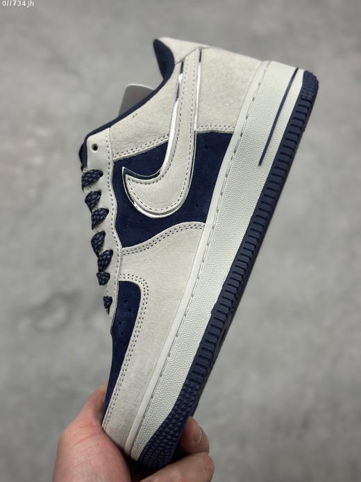 夏日特惠💰460 海外限量发售 公司级 Nike Air Force 1 07 Low “灰深蓝”全麂皮supreme联名秋冬 空军一号低帮休闲板鞋 商品图6