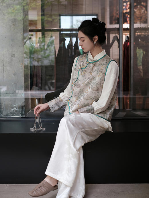 盛唐婧 |桑蚕丝重缎折枝玫瑰花直筒裤-白色 商品图8