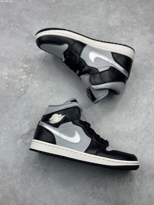 夏日特惠💰460 Air Jordan 1 Mid "Light Smoke Grey" 中帮 黑灰银AJ1 乔丹1代 商品图4