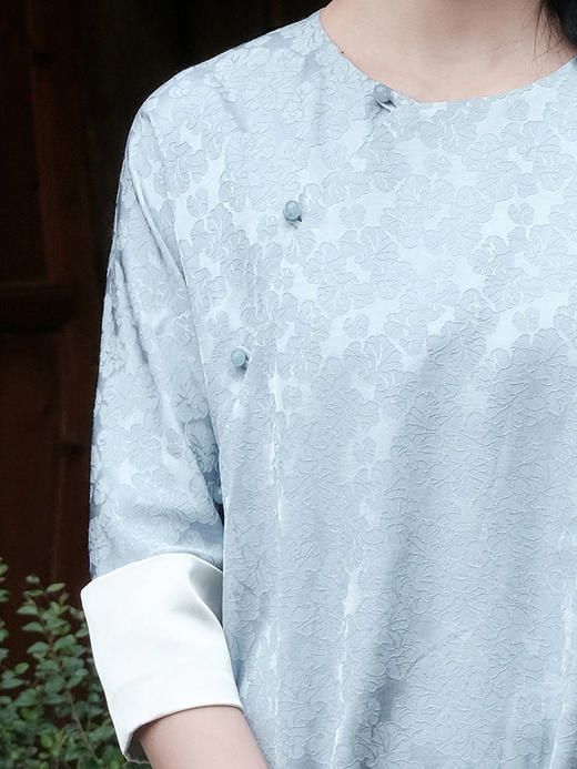 盛唐婧 |繁花丝麻提花中袖上衣 商品图7