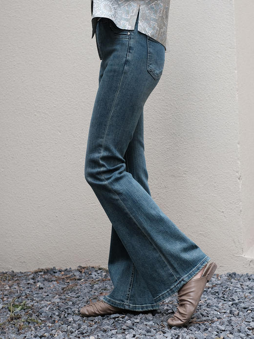 盛唐婧 |深蓝高腰牛仔微喇裤[特价品] 商品图5