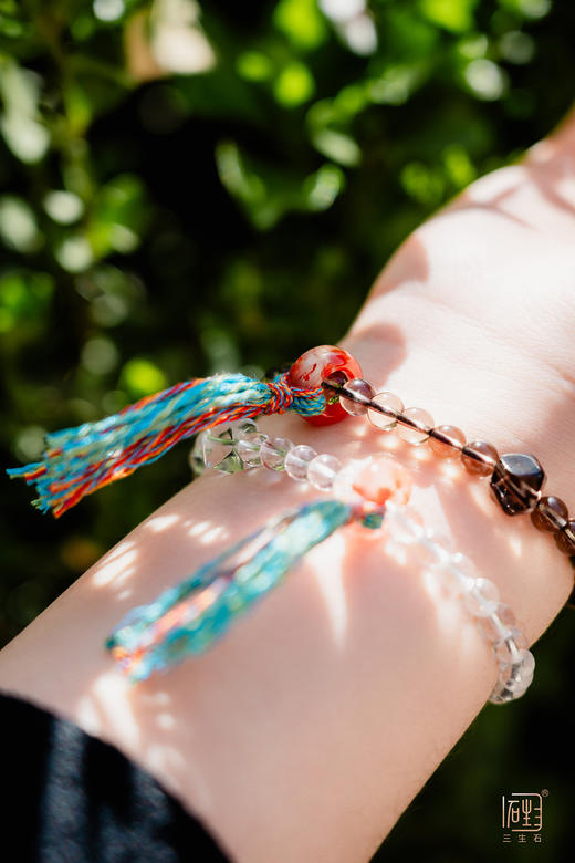 天然茶白水晶南红跑环手链 商品图1