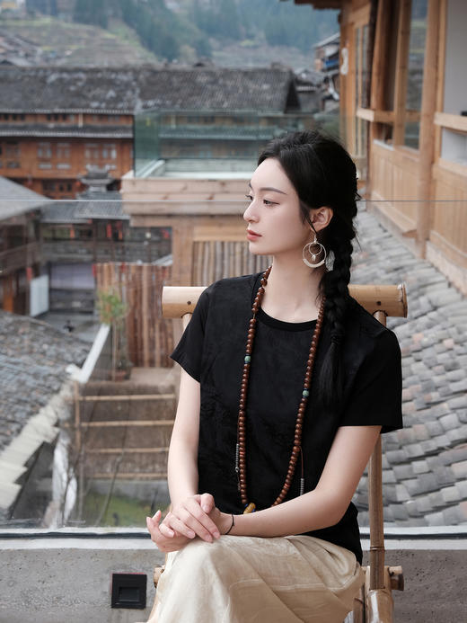 盛唐婧 |桑蚕丝提花宽松百搭T恤-黑色 商品图4