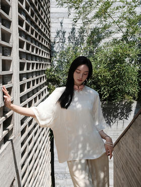 盛唐婧 |米杏色新中式国风提花上衣