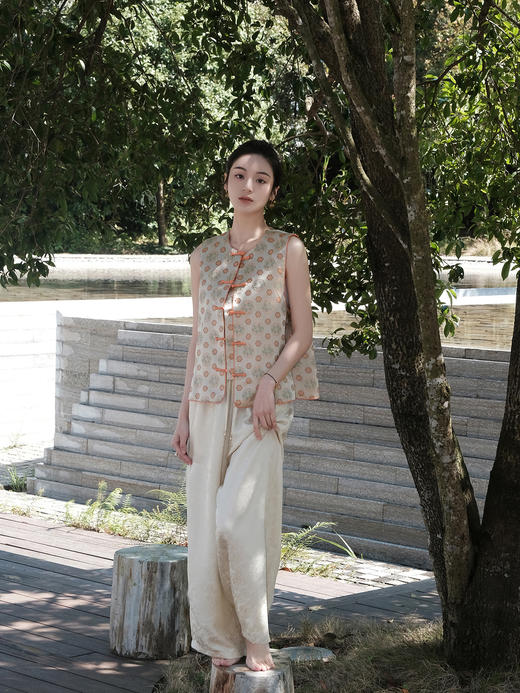 盛唐婧 |真丝宋锦钱币纹对襟马甲 商品图0