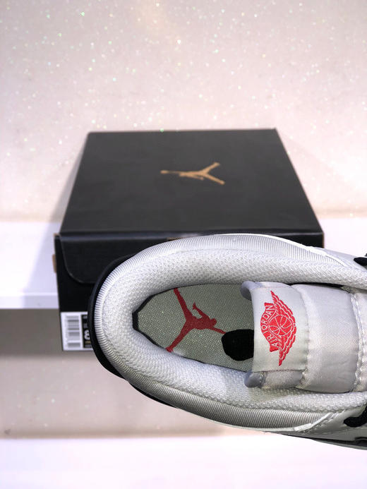 夏日特惠💰420 Air Jordan Legacy 312 头层皮打造市面高工艺有着交错结合的设计 商品图5