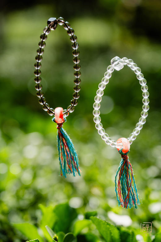 天然茶白水晶南红跑环手链 商品图0