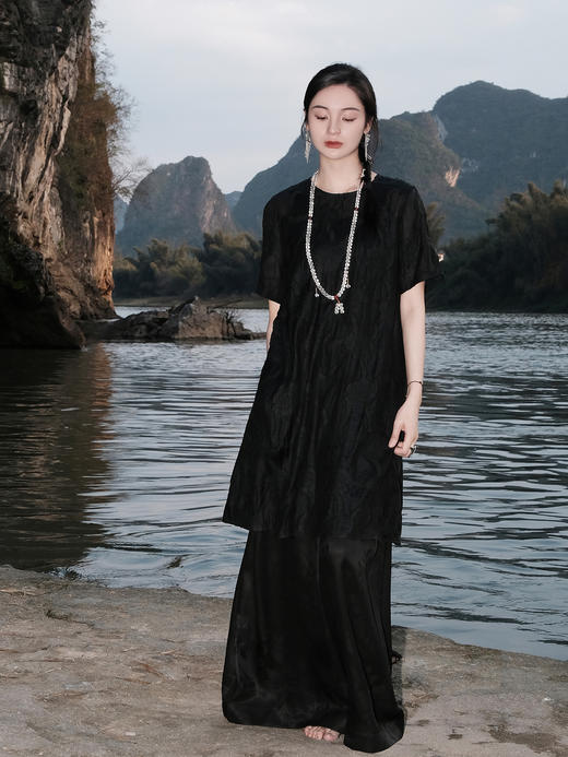 盛唐婧 |真丝香云纱花罗连衣裙 商品图3