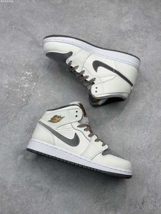 夏日特惠💰460 Air Jordan 1 Mid "Light Smoke Grey" 中帮 米白灰AJ1 乔丹1代 商品图4