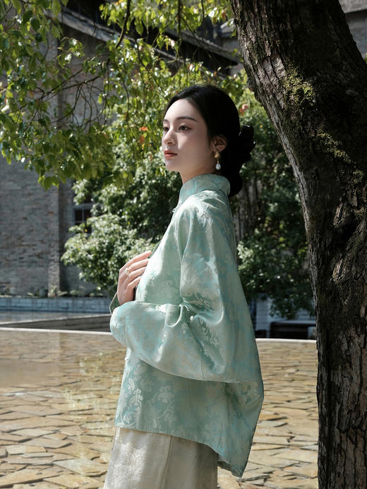 盛唐婧 |缠枝金莲国风扣真丝提花外套 商品图11