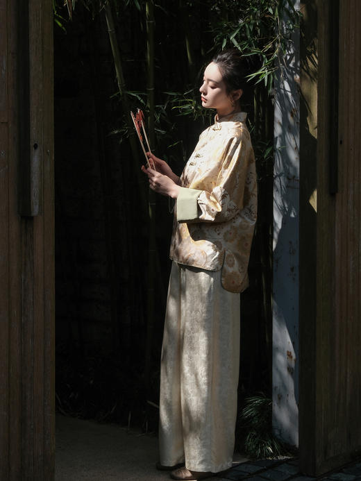 盛唐婧 |真丝宋锦折枝团花纹外套 商品图5