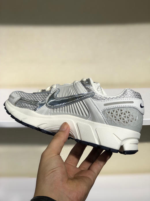 夏日特惠💰360 Nike Air Zoom Vomero 5 气垫 复古跑鞋 商品图2