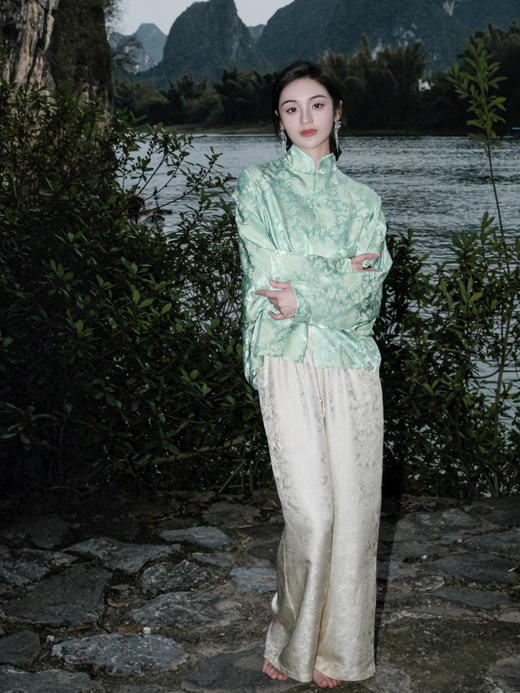 盛唐婧 |缠枝金莲国风扣真丝提花外套 商品图12