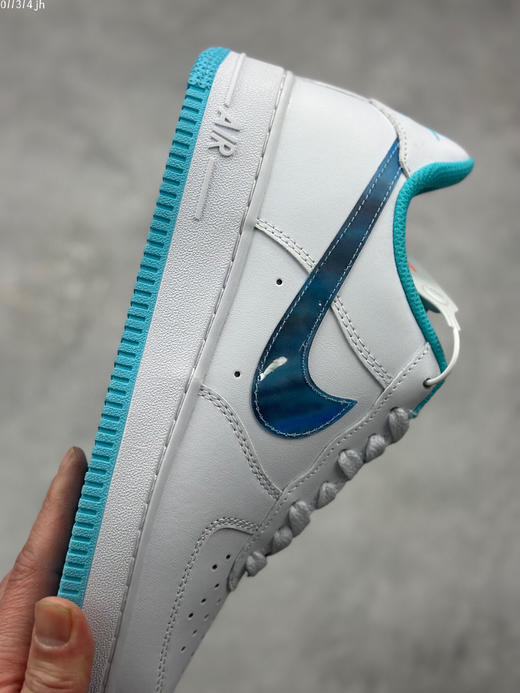 夏日特惠💰430 海外限量发售 公司级 NIke Air Force 1 '07 Low “白蓝镜面” 空军一号 低帮 运动鞋 休闲鞋 商品图5