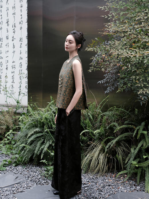 盛唐婧 |真丝宋锦如意团花纹马甲 商品图5