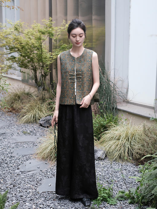 盛唐婧 |真丝宋锦如意团花纹马甲 商品图4