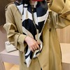 XL- 192676法式经典山茶花黑米雅致篙级斜纹绸 14姆米桑蚕丝斜纹真丝丝巾 商品缩略图2
