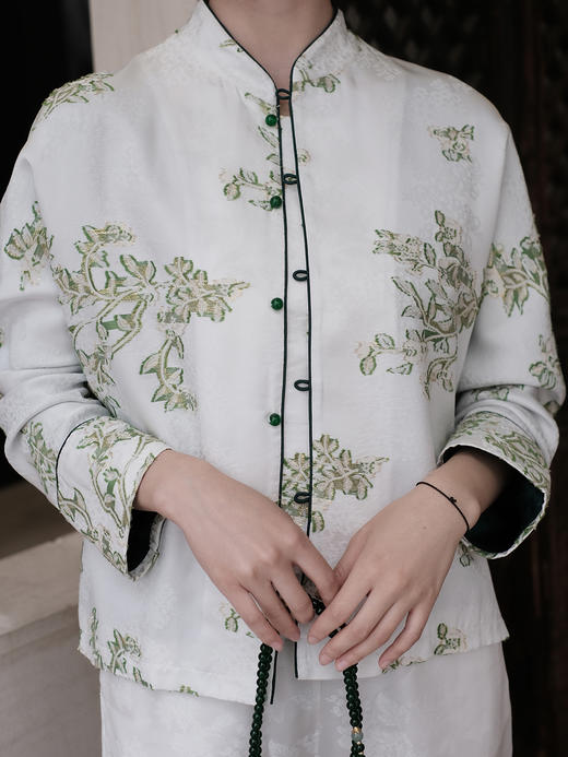 盛唐婧 |新中式金线剪花外套(售完不补-不退不换) 商品图0