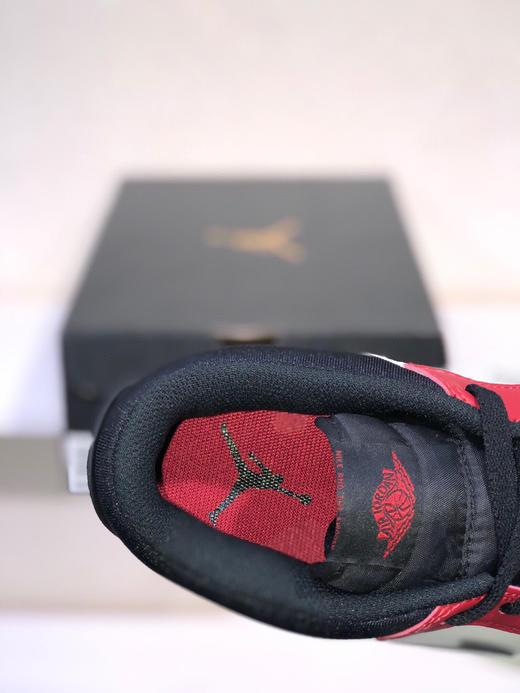 夏日特惠💰420 Air Jordan Legacy 312 头层皮打造市面高工艺有着交错结合的设计 商品图5