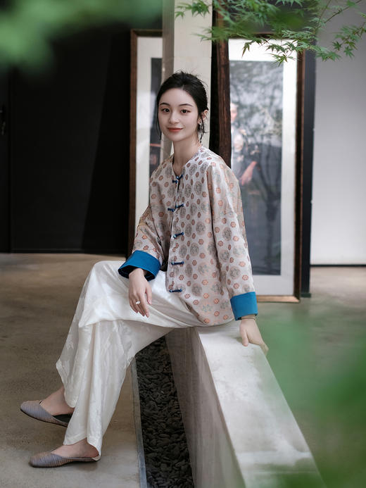 盛唐婧 |真丝宋锦钱币纹撞色对襟外套 商品图4