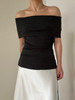My Dearest｜1147TOBK  INTENTION acetate off fhe shoulder TOP [ 黑色一字领上衣  不含胸针] 商品缩略图0