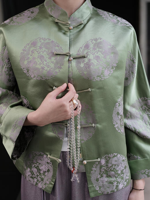 盛唐婧 |真丝库缎龙纹外套-绿色 商品图1