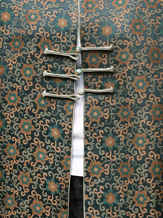 盛唐婧 |真丝宋锦如意团花纹马甲 商品图1