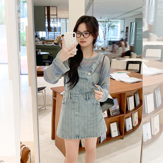 <曾小咸推荐> 【蓝调时光】蓝条纹罩衫+背带裙 商品图4