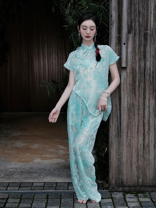 盛唐婧 |蒂芙尼蓝国风丝绒短袖上衣 商品图4