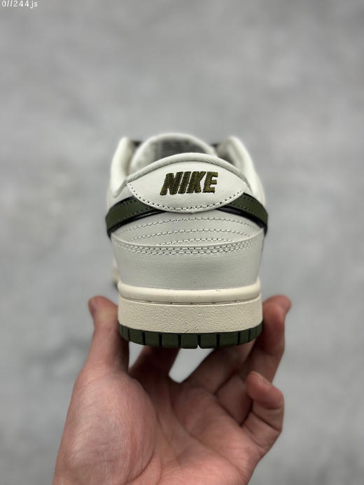 夏日特惠💰460 海外爆款限量发售 公司级 Nike SB Dunk Low “KAWS联名——白绿勾” 商品图7